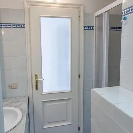 Ferienwohnung Mit Terrasse Direkt Am Meer Apartamento