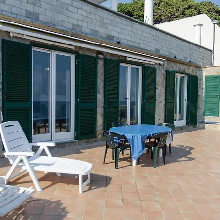 Ferienwohnung Mit Terrasse Direkt Am Meer Apartamento